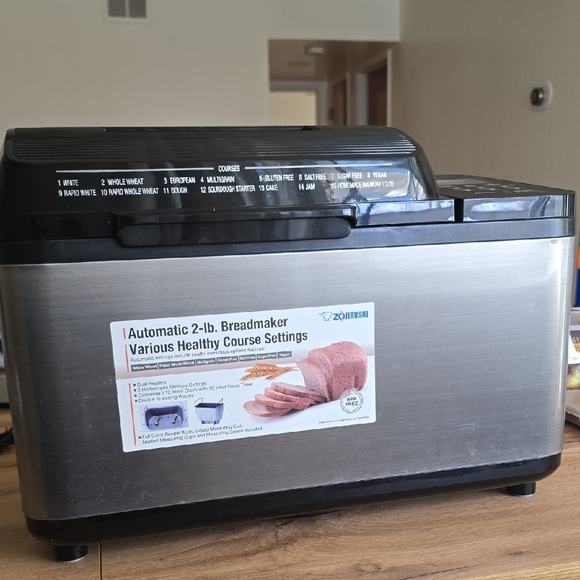 Zojirushi Other - Zojirushi Silver Breadmaker